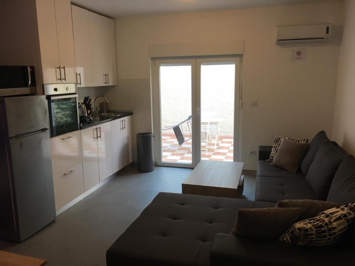 Apartment To Rent Пула Екстериор снимка
